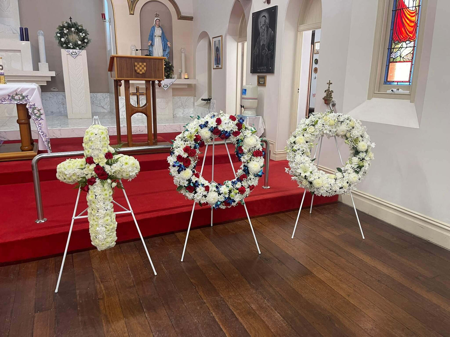 A Guide to Sympathy: What Colour Flowers Are Appropriate for a Funeral?